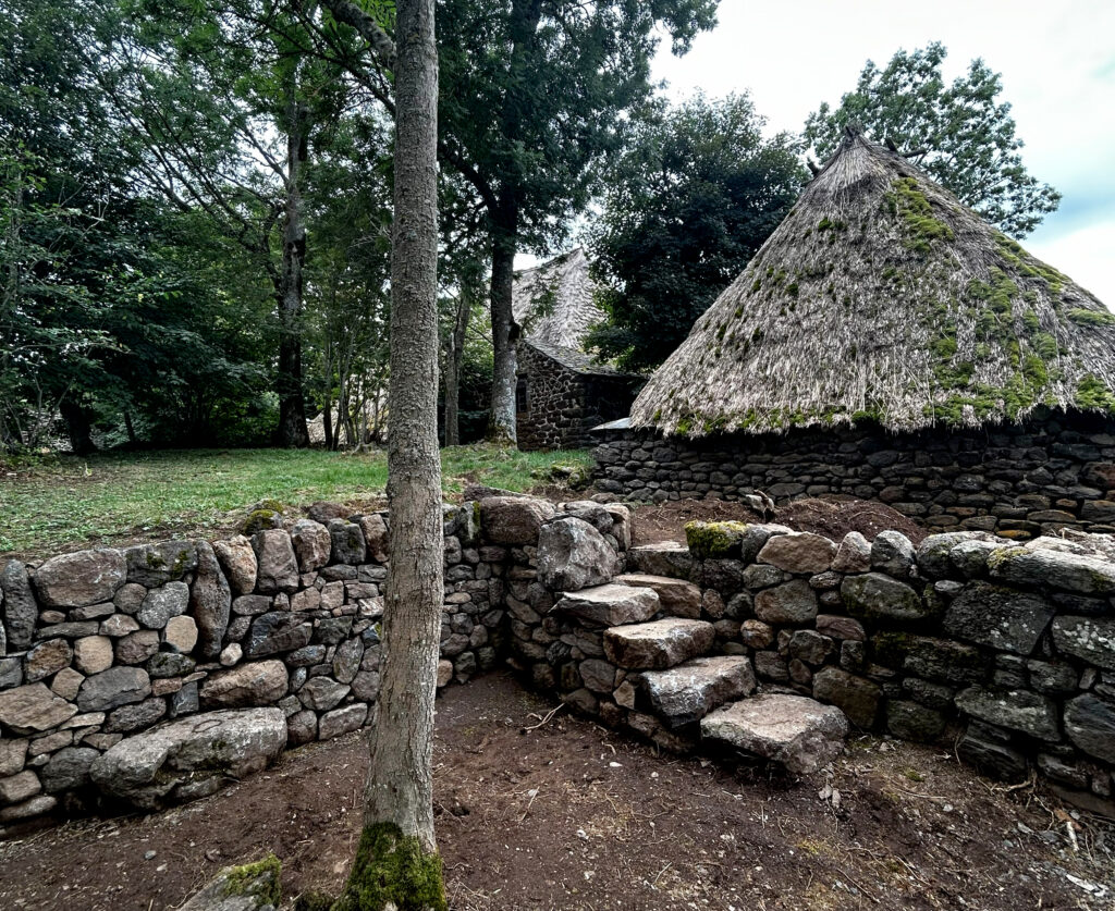Aménagement pierre sèche à Moudeyres