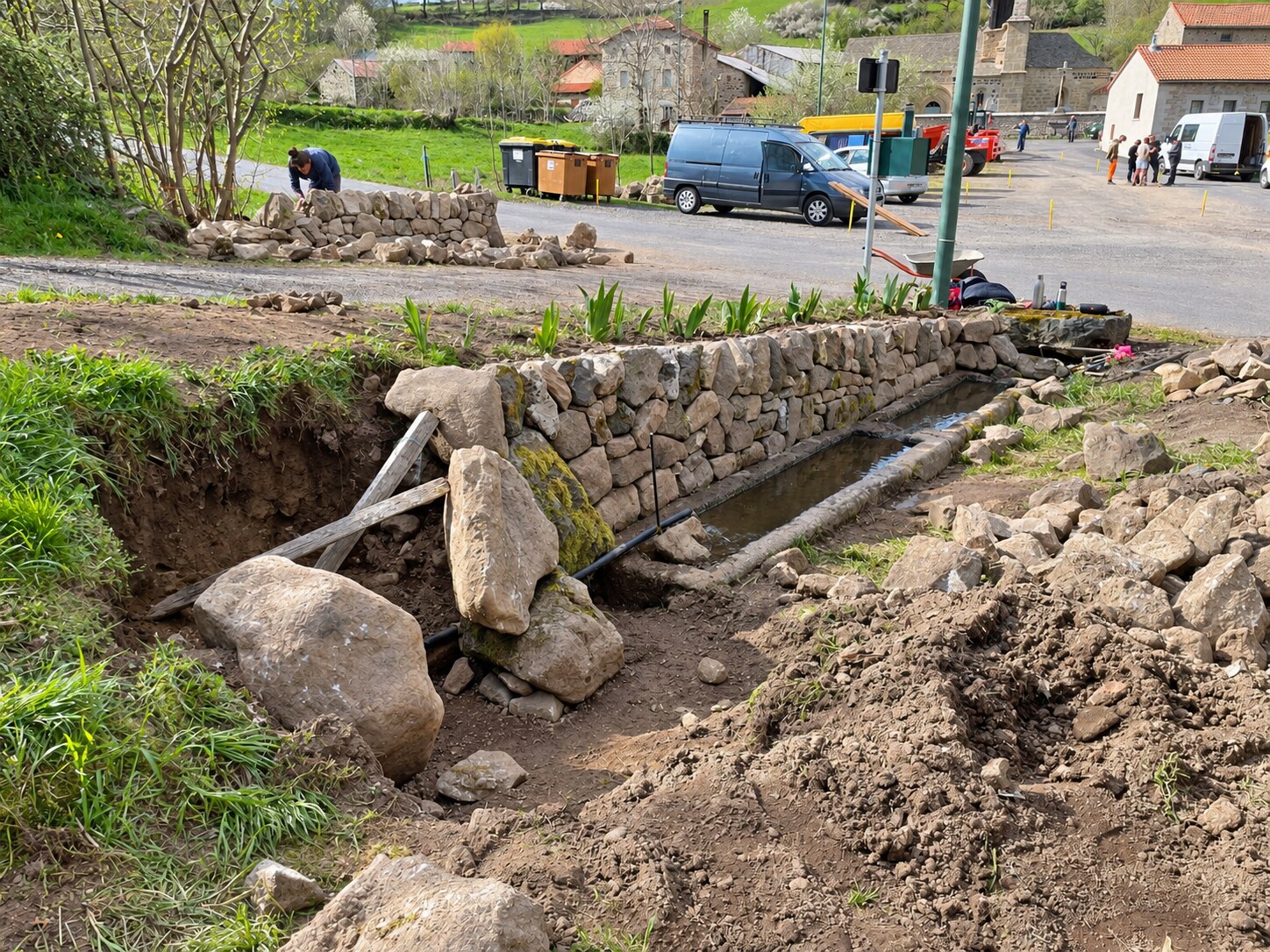 Gestion de l’eau aux abords d’un mur de soutènement en pierre sèche