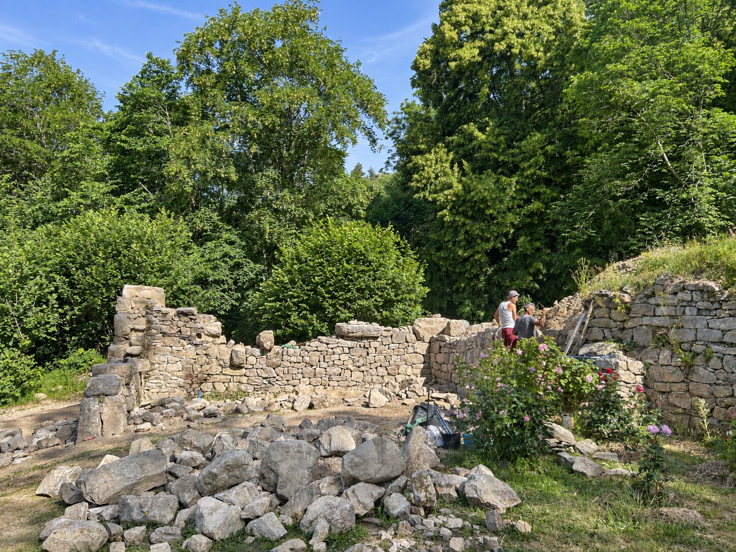 Savoir-faire de restauration d’un mur en pierre